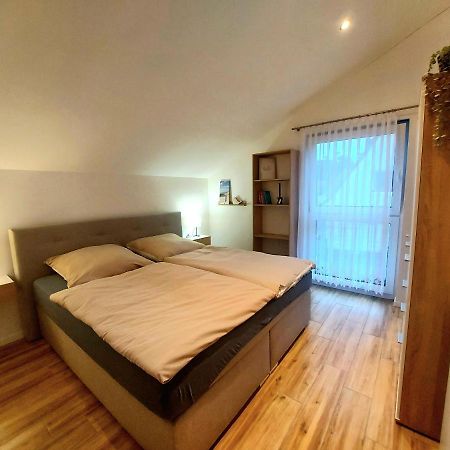 Ferienwohnung Waldliebe ฮอมบวร์ก ภายนอก รูปภาพ